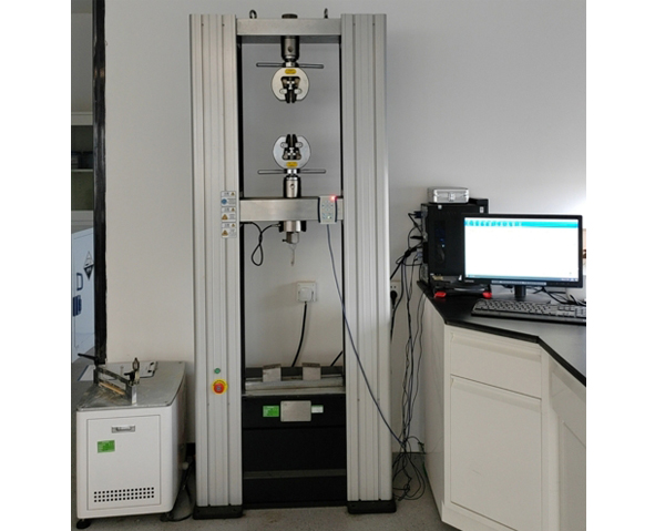 电 子 万 能 试 验